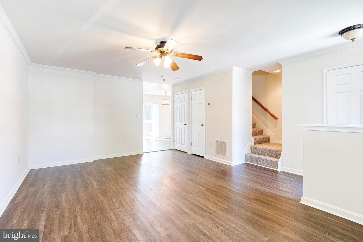 4602 Mews Drive photo 3