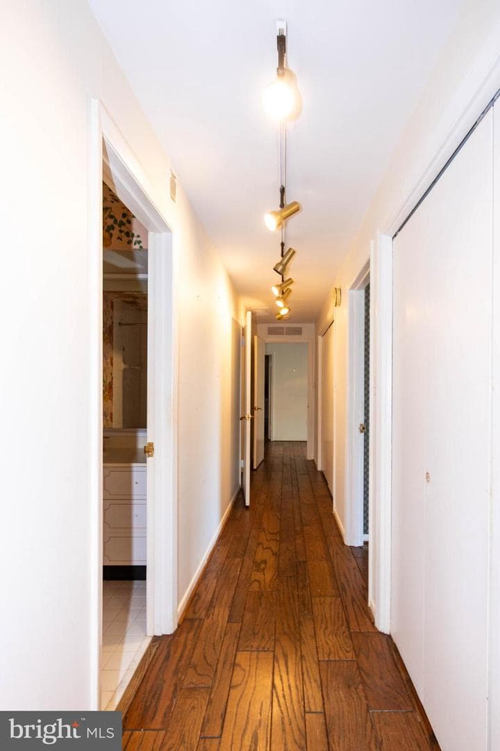 1 Slade Avenue #203 photo 23