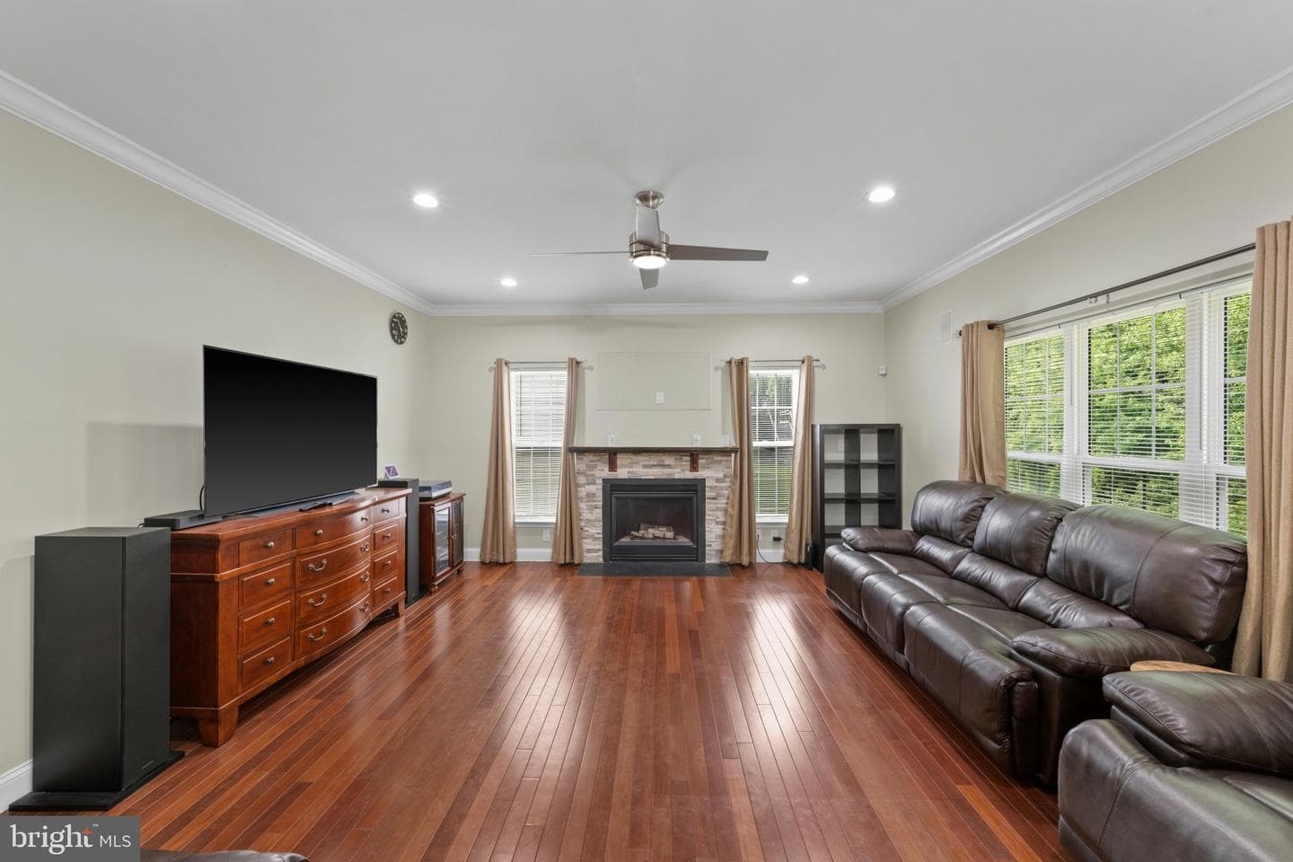 9608 Fable Drive photo 16