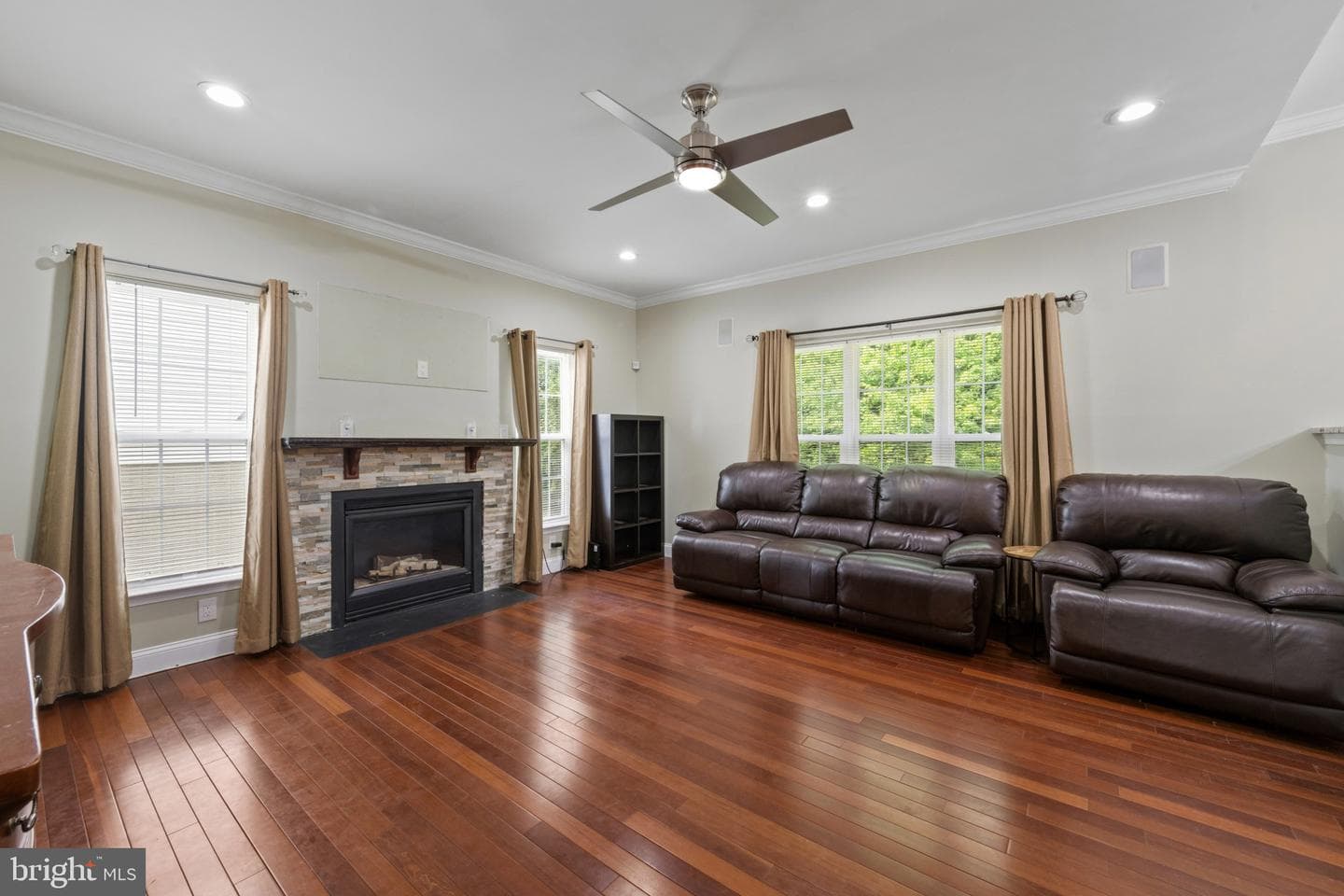 9608 Fable Drive photo 17