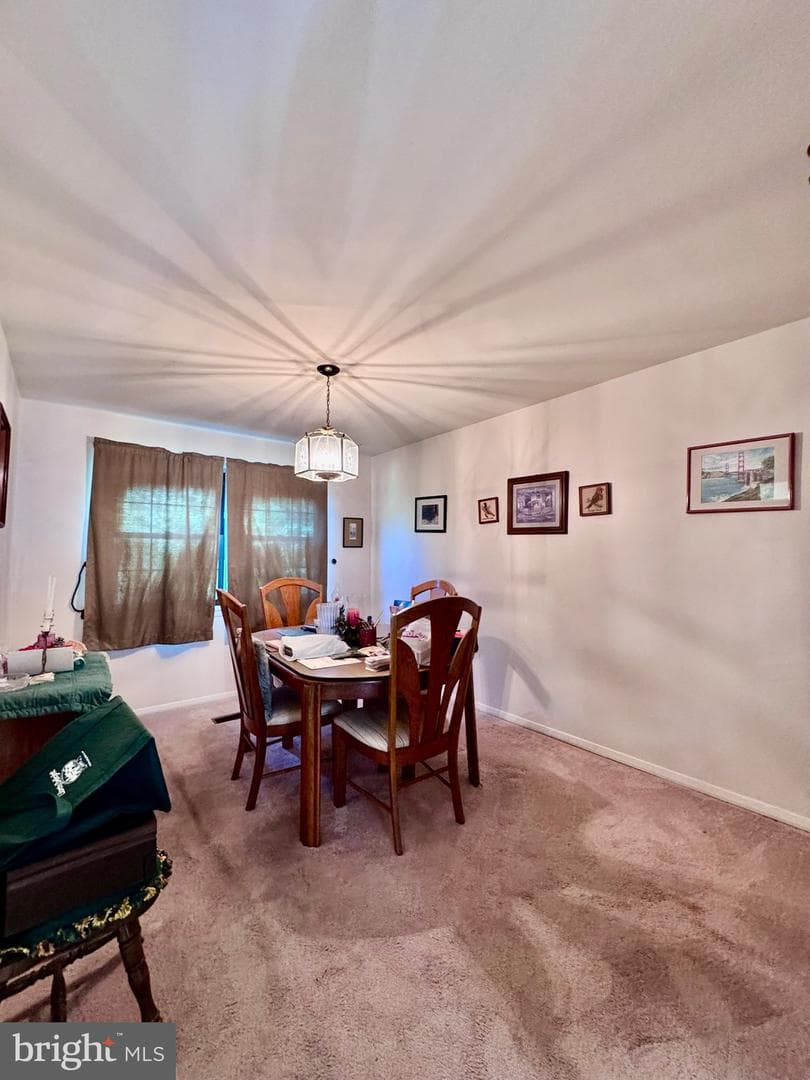 33 Brucester Bridge Court photo 15