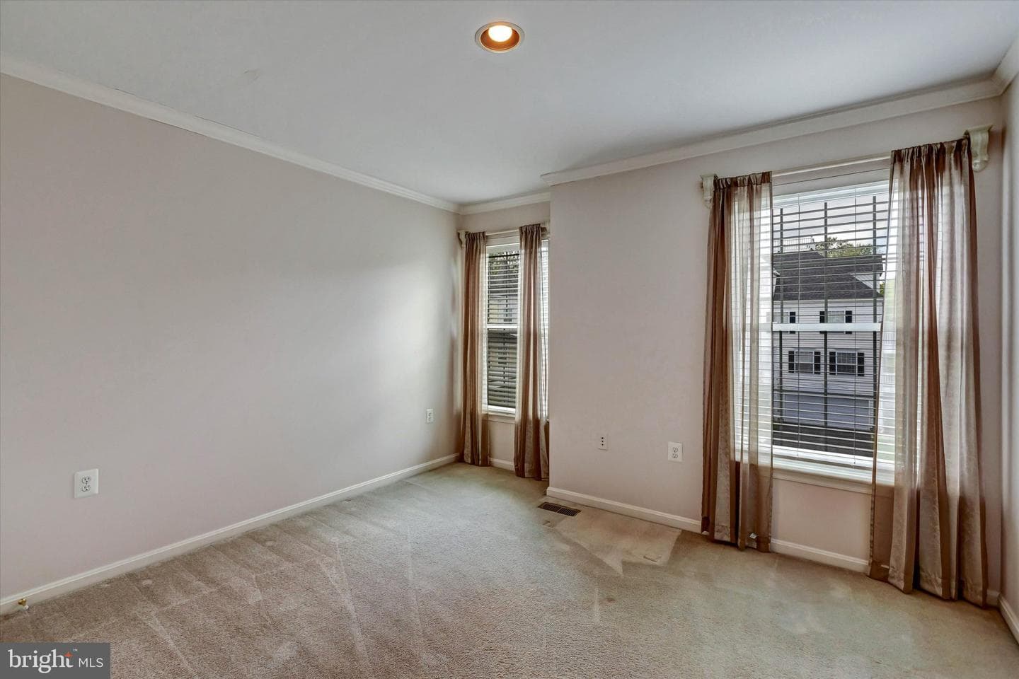 5 Johnsborough Court photo 56