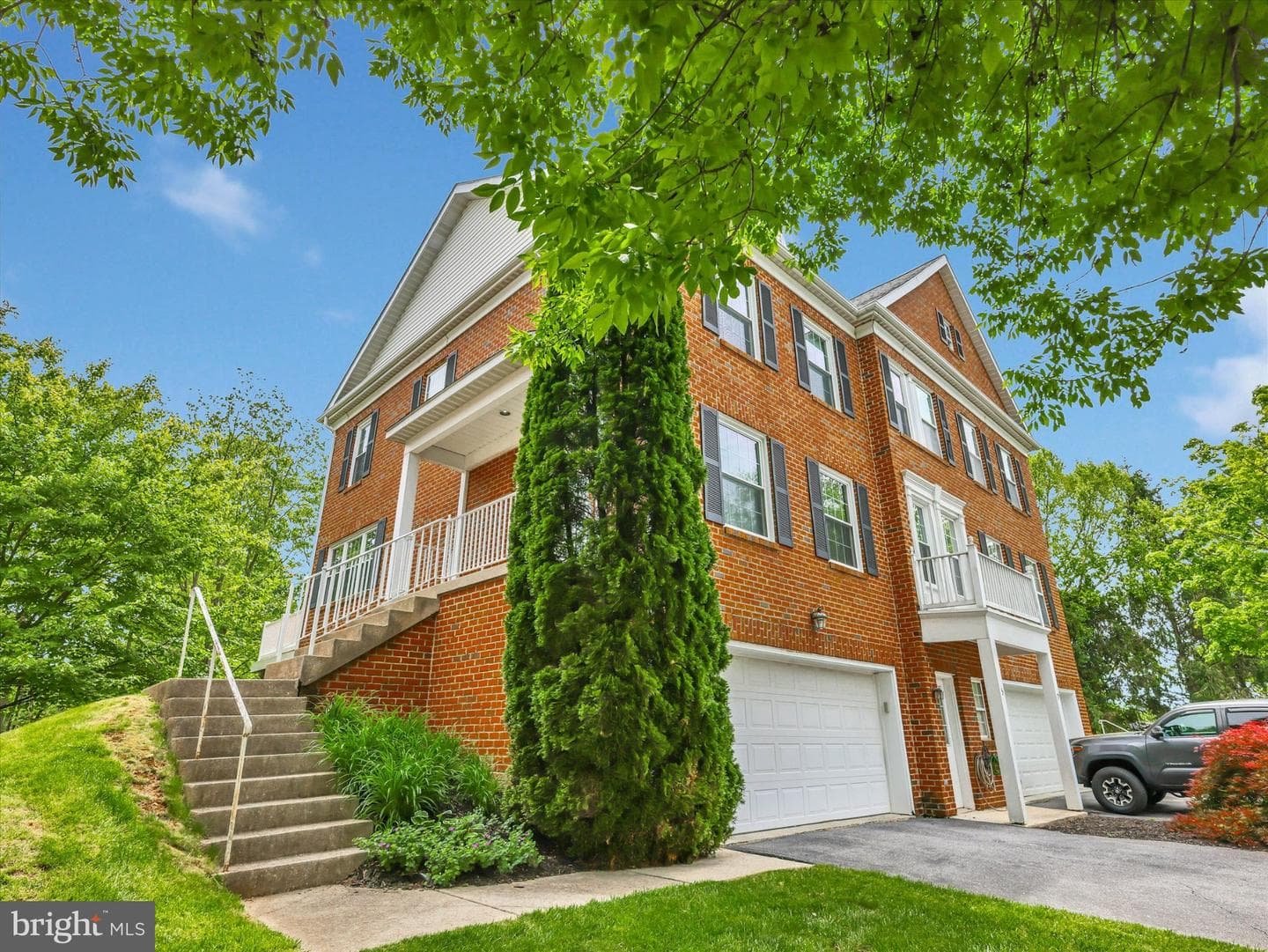 5 Johnsborough Court photo 99