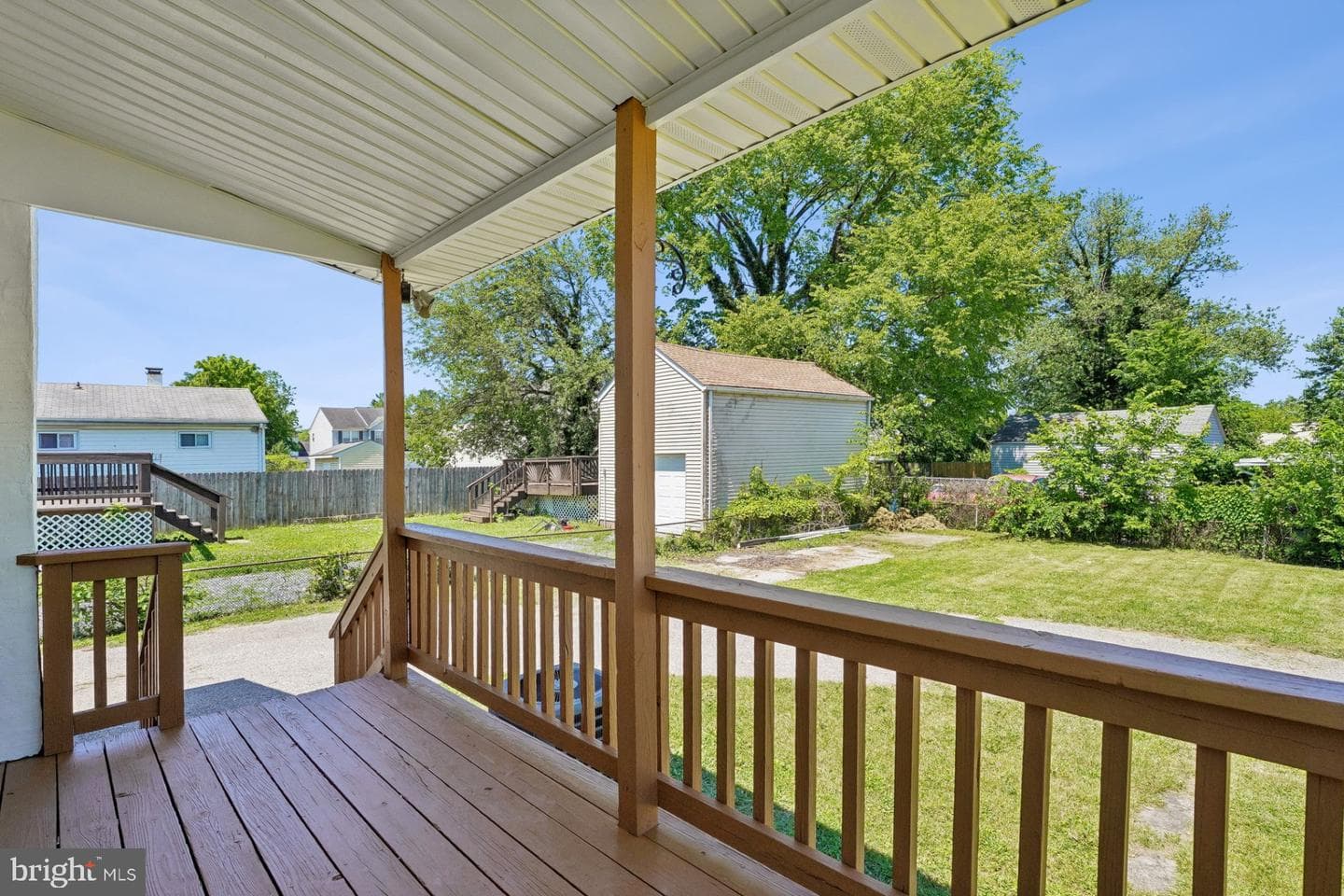 1126 Ingleside photo 29