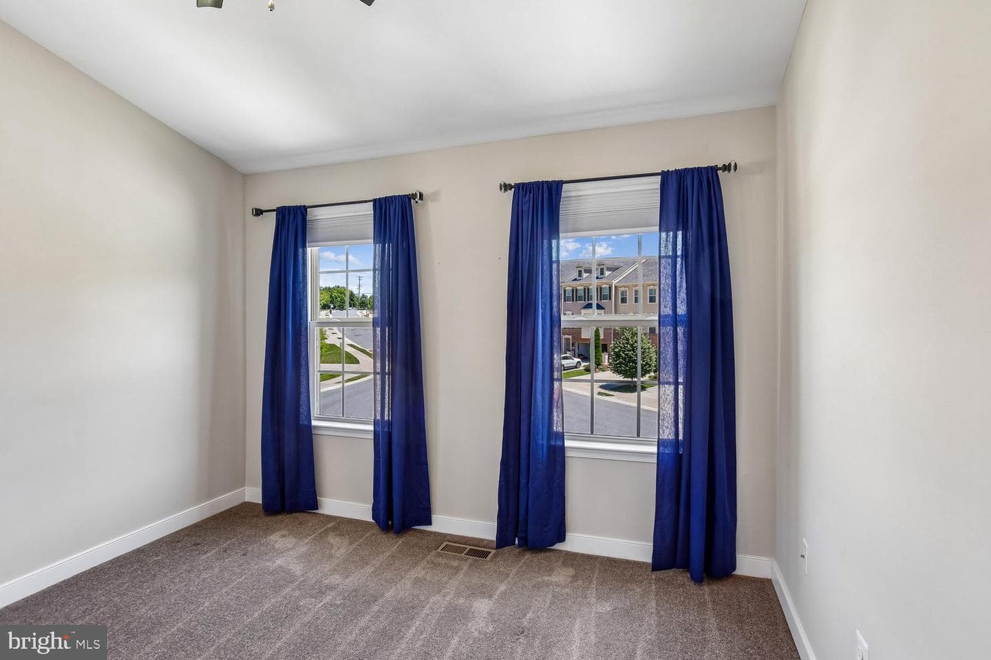 14010 Fox Hill Road photo 32