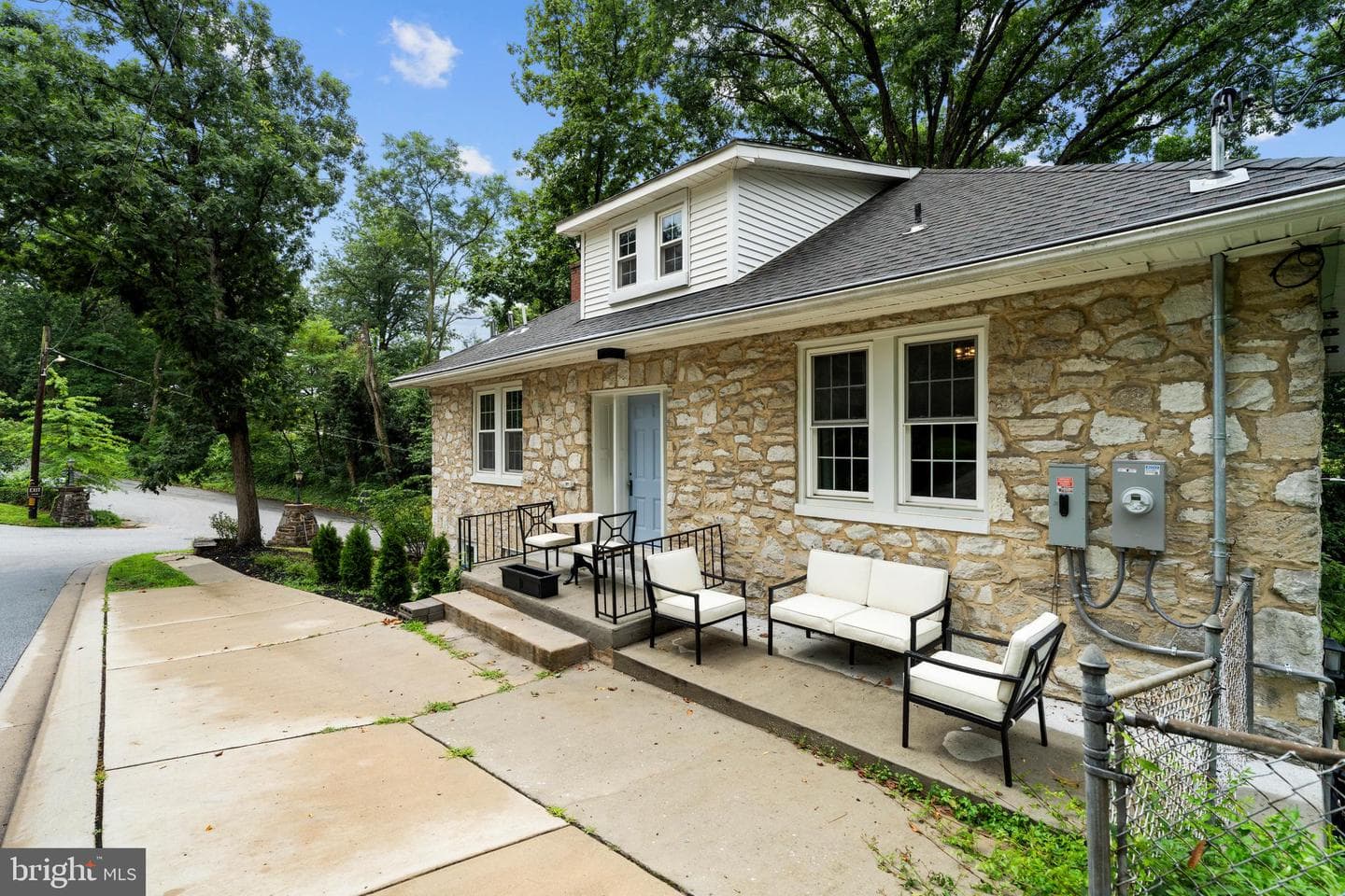 814 Edgewood photo 51