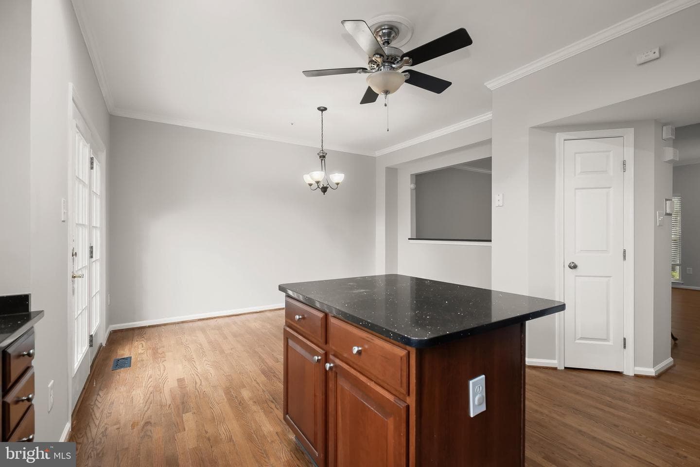 9868 Sherwood Farm Road photo 16