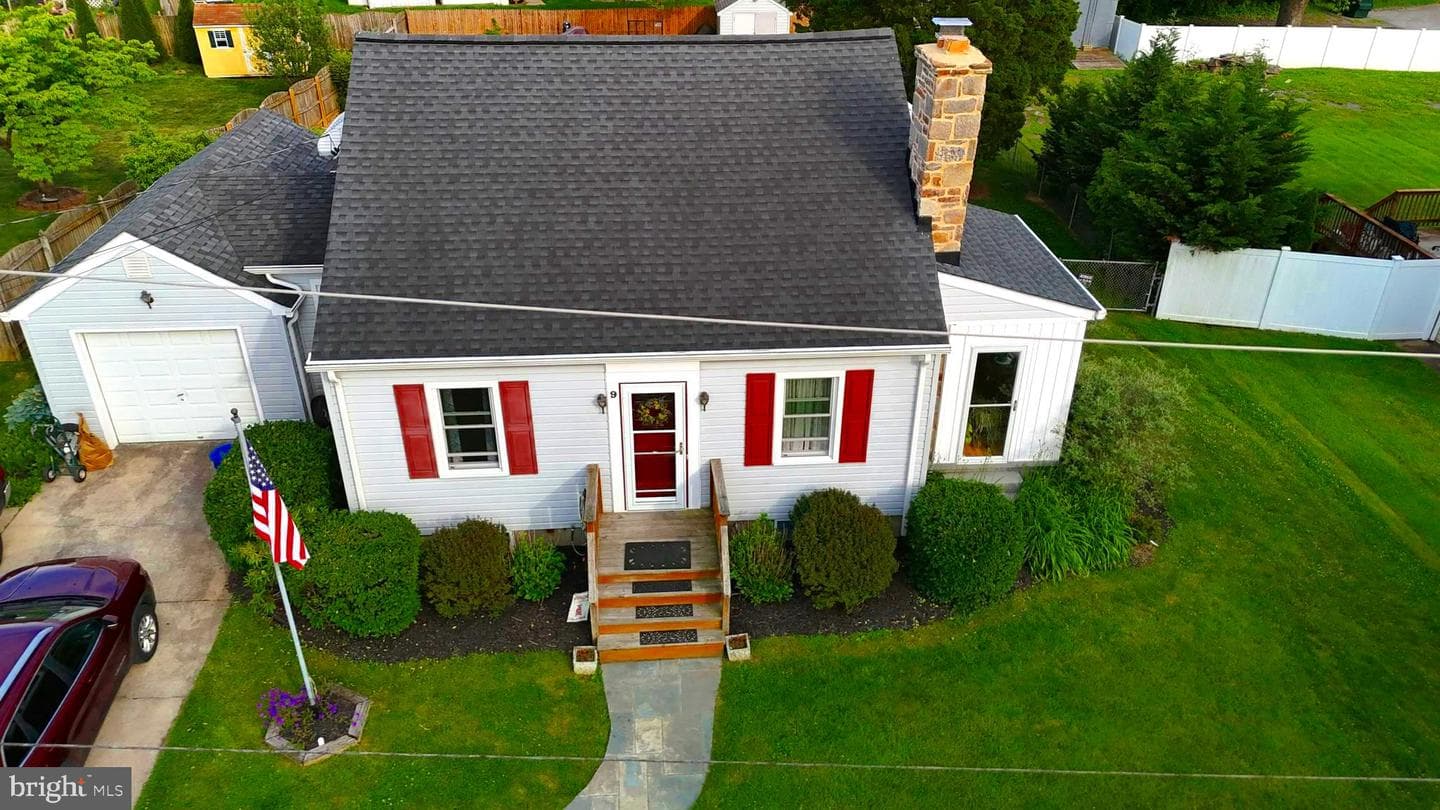 9 Virginia Avenue photo 38