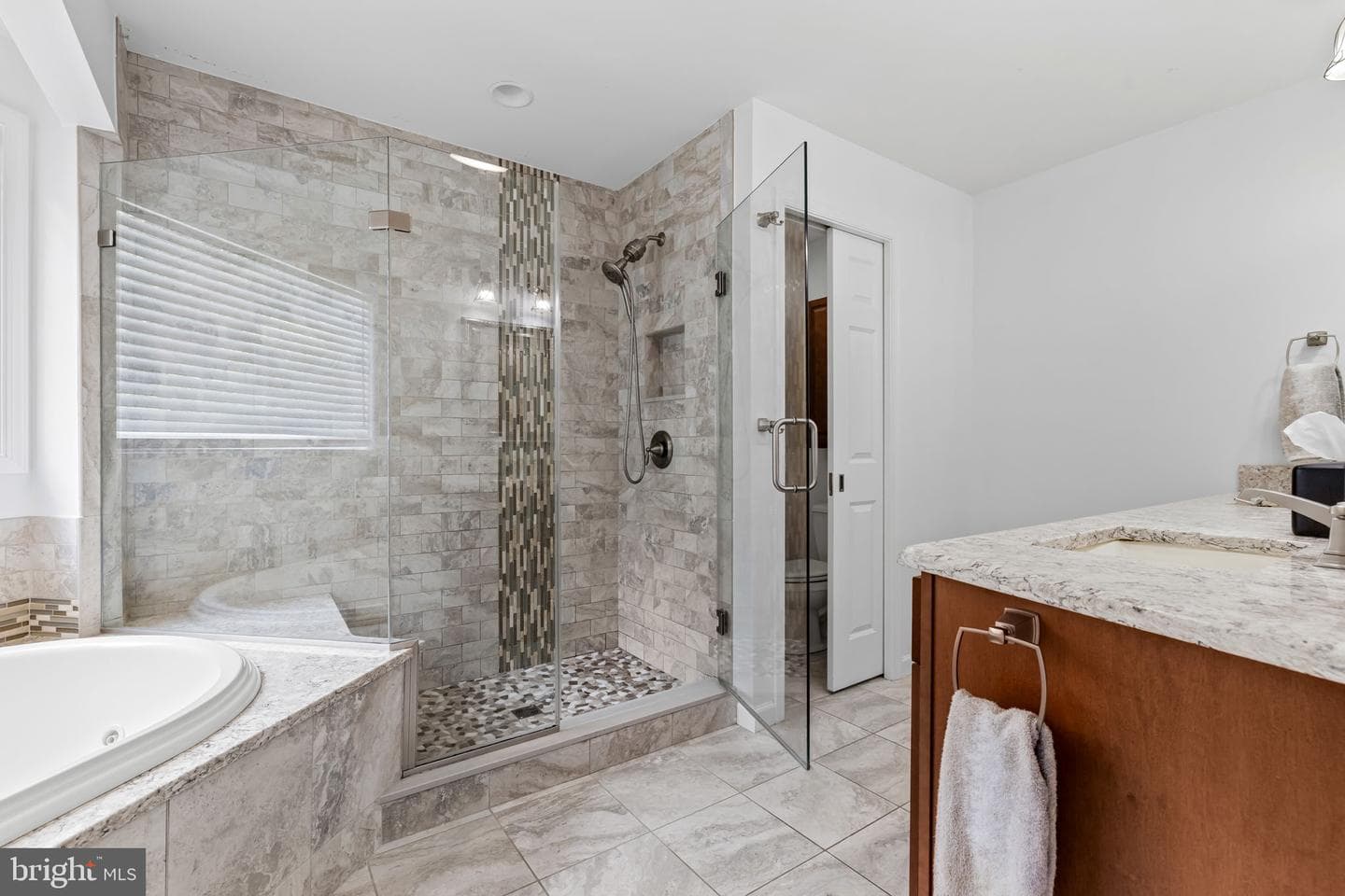 13608 Royal Crest Road photo 34