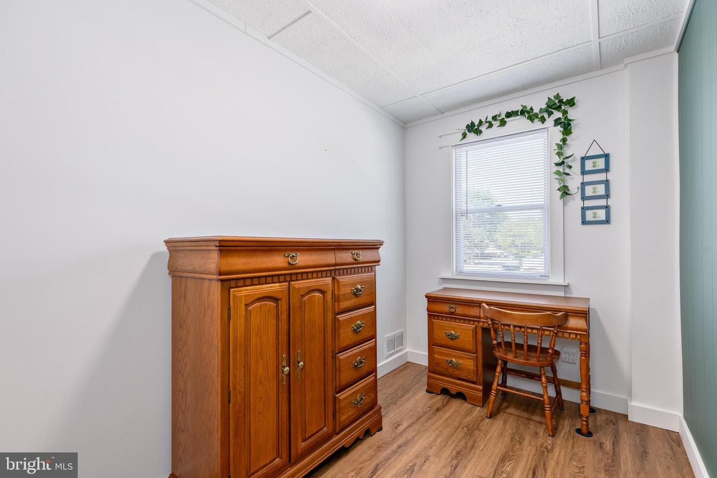 1654 Manor Road photo 19
