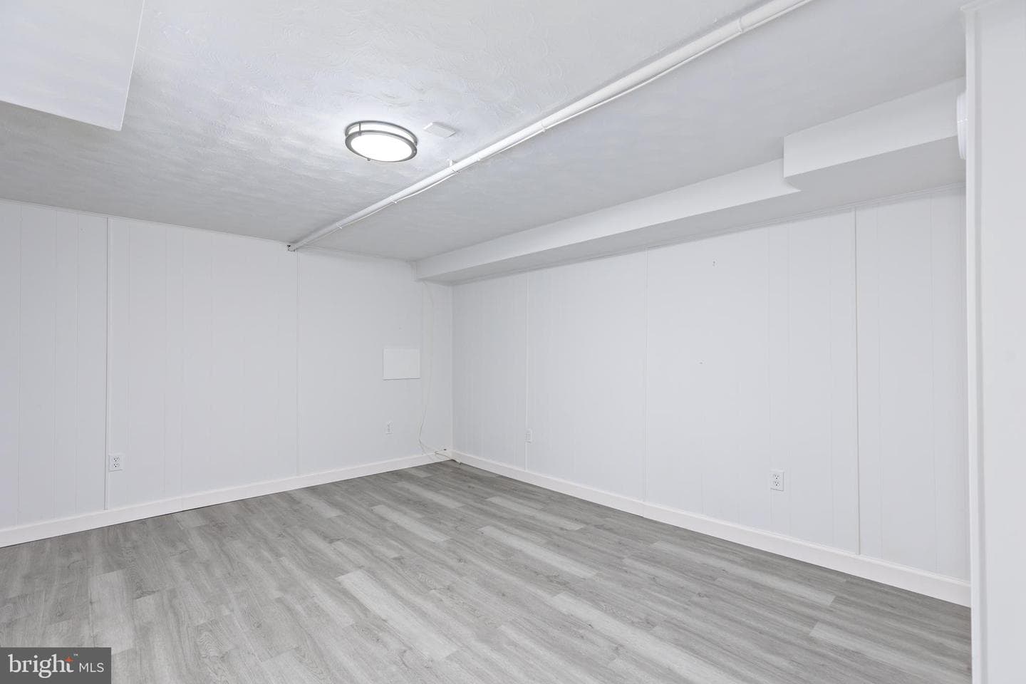 1654 Manor Road photo 23