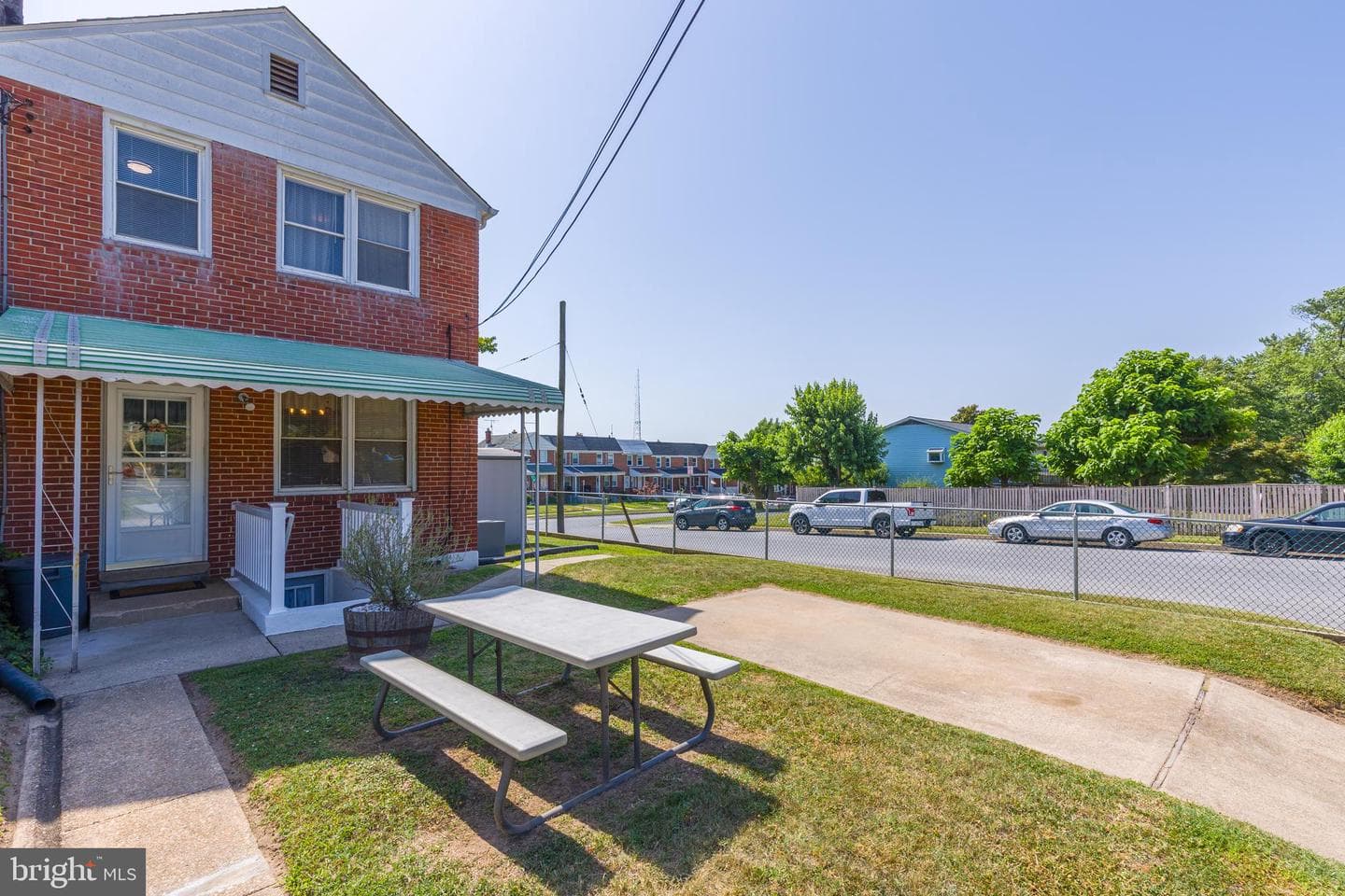 1654 Manor Road photo 32