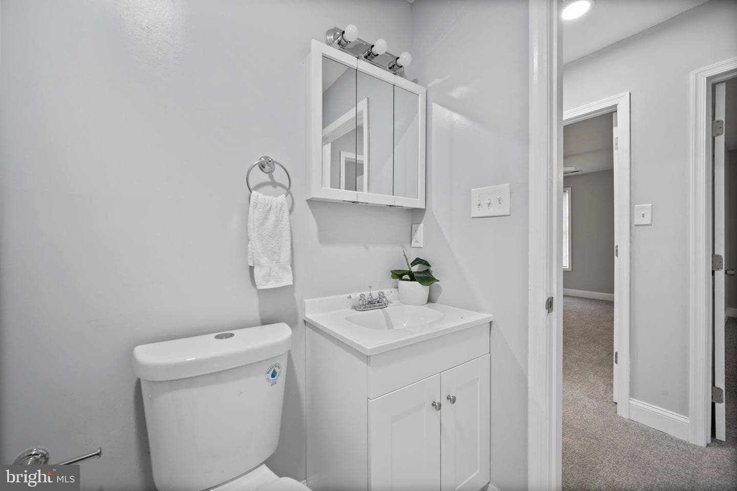 511 Riverside Drive photo 22