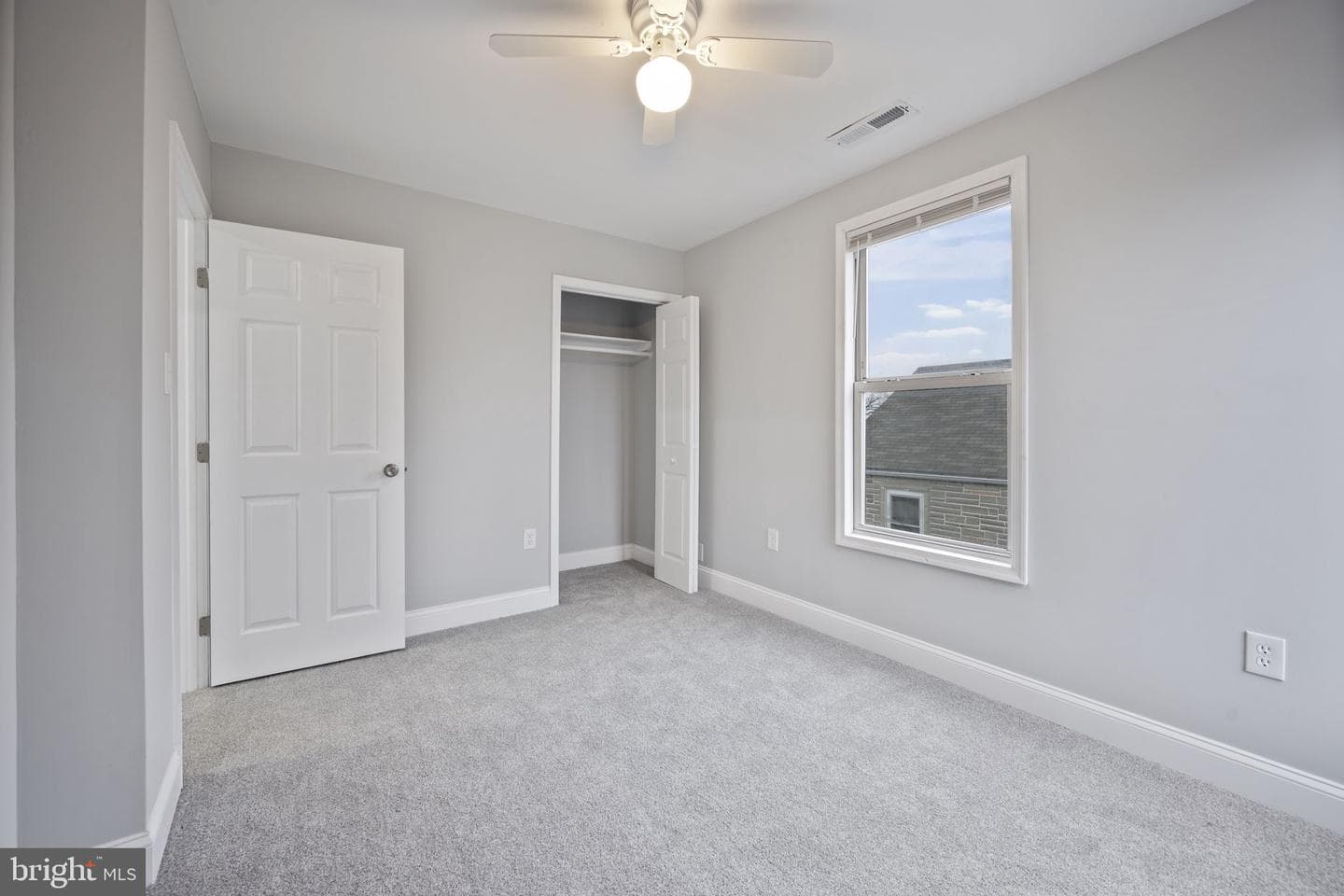 511 Riverside Drive photo 26
