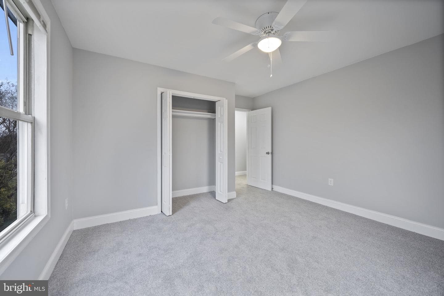 511 Riverside Drive photo 28