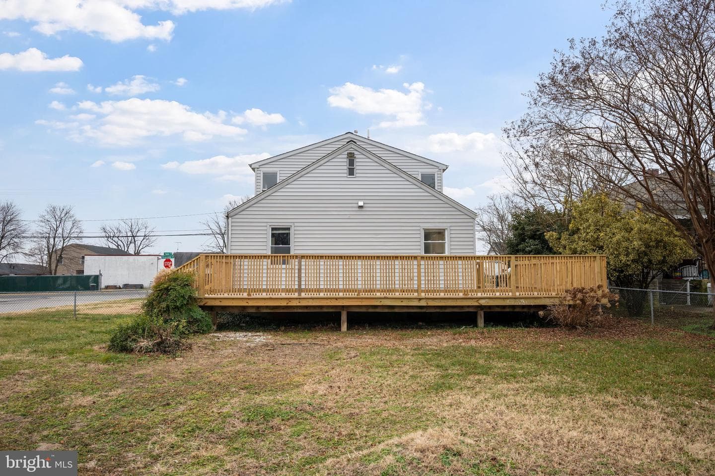 511 Riverside Drive photo 33