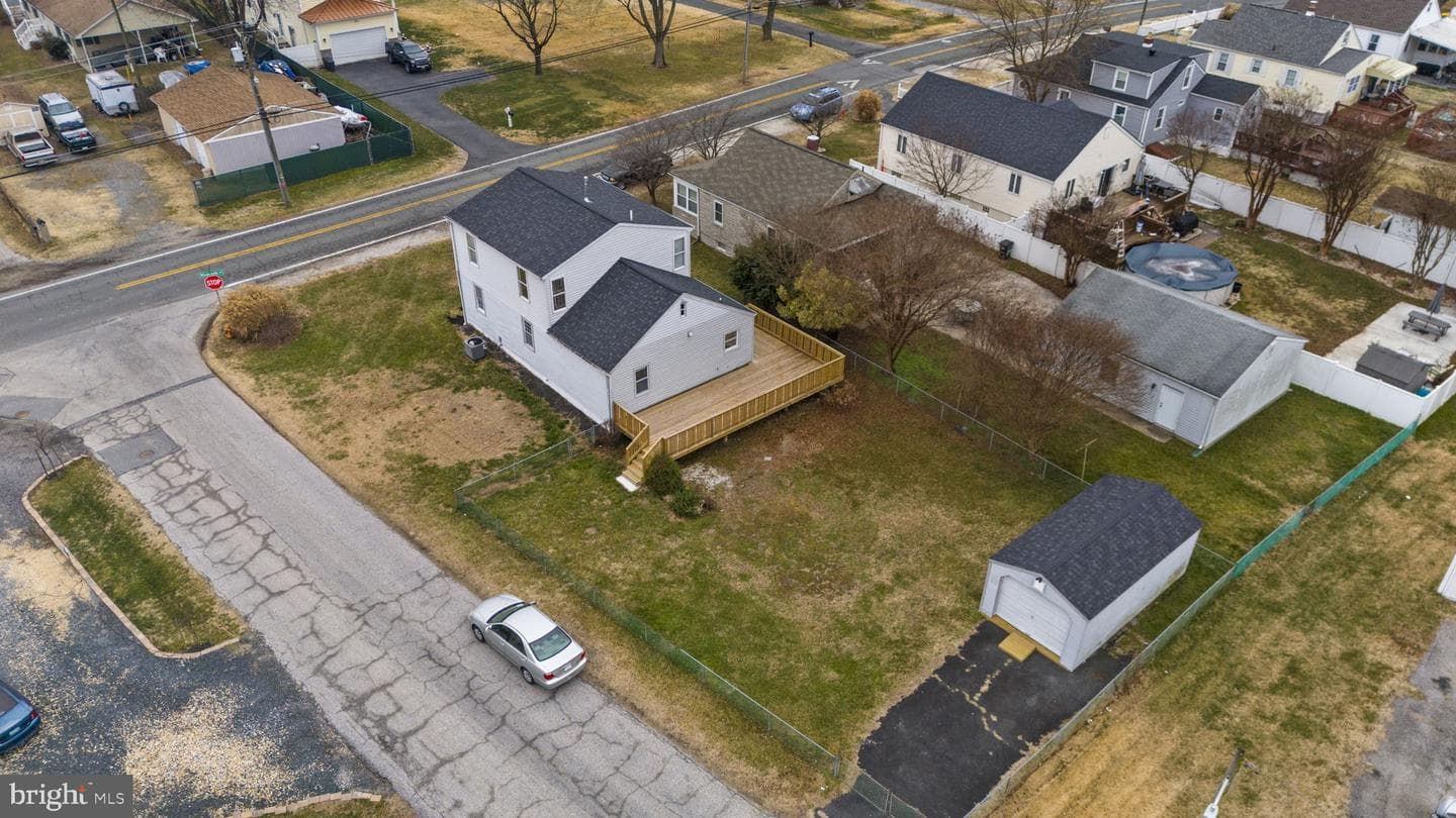 511 Riverside Drive photo 35