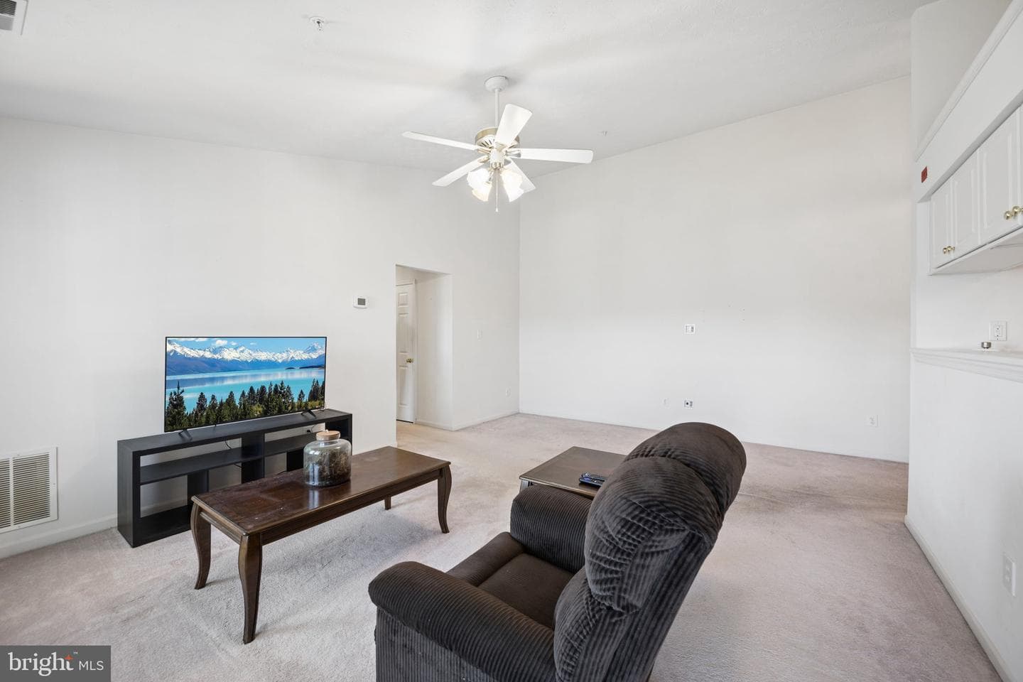 7653 Gladstone Road #5-7653 photo 10