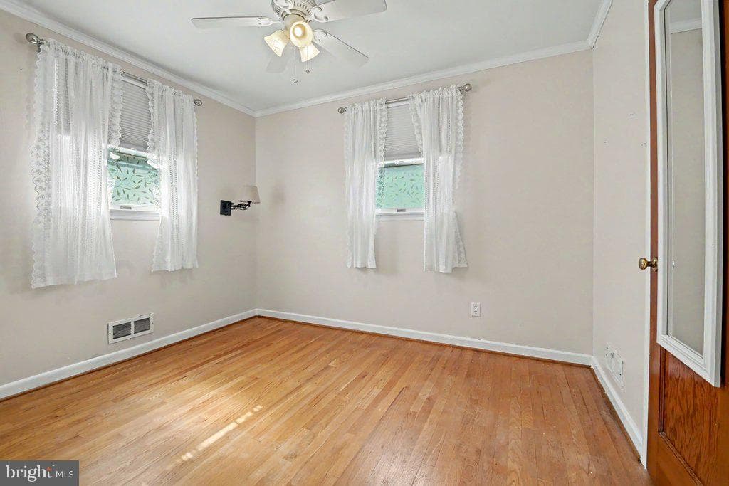 3211 Bryant Avenue photo 20