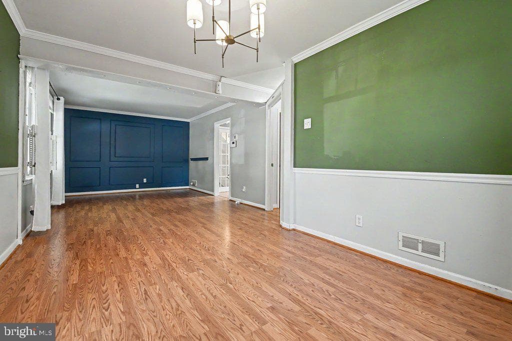 3211 Bryant Avenue photo 9