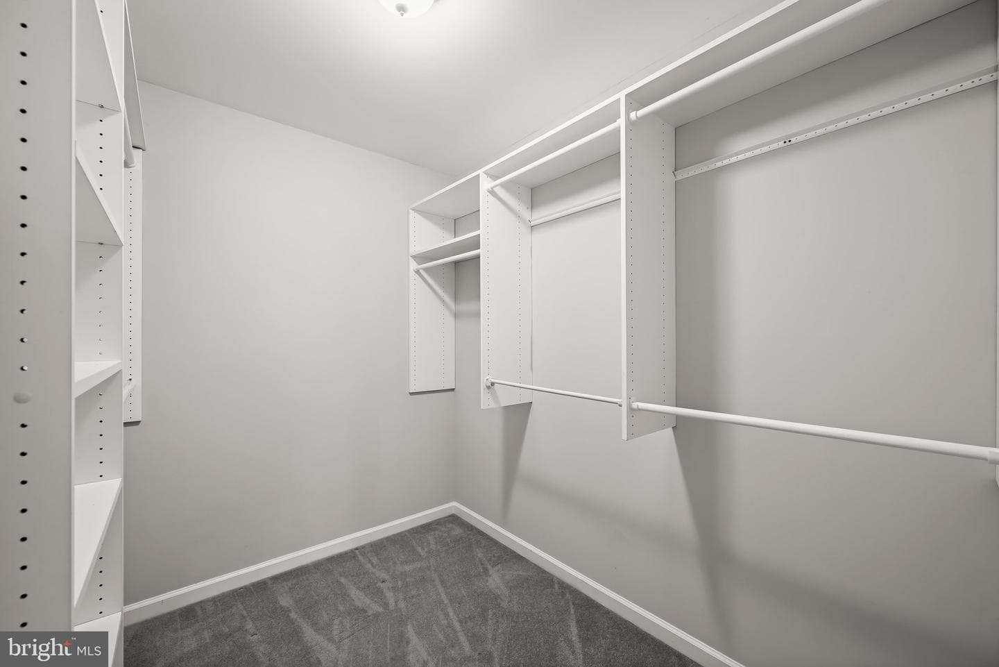 102 Bishops Lane photo 25