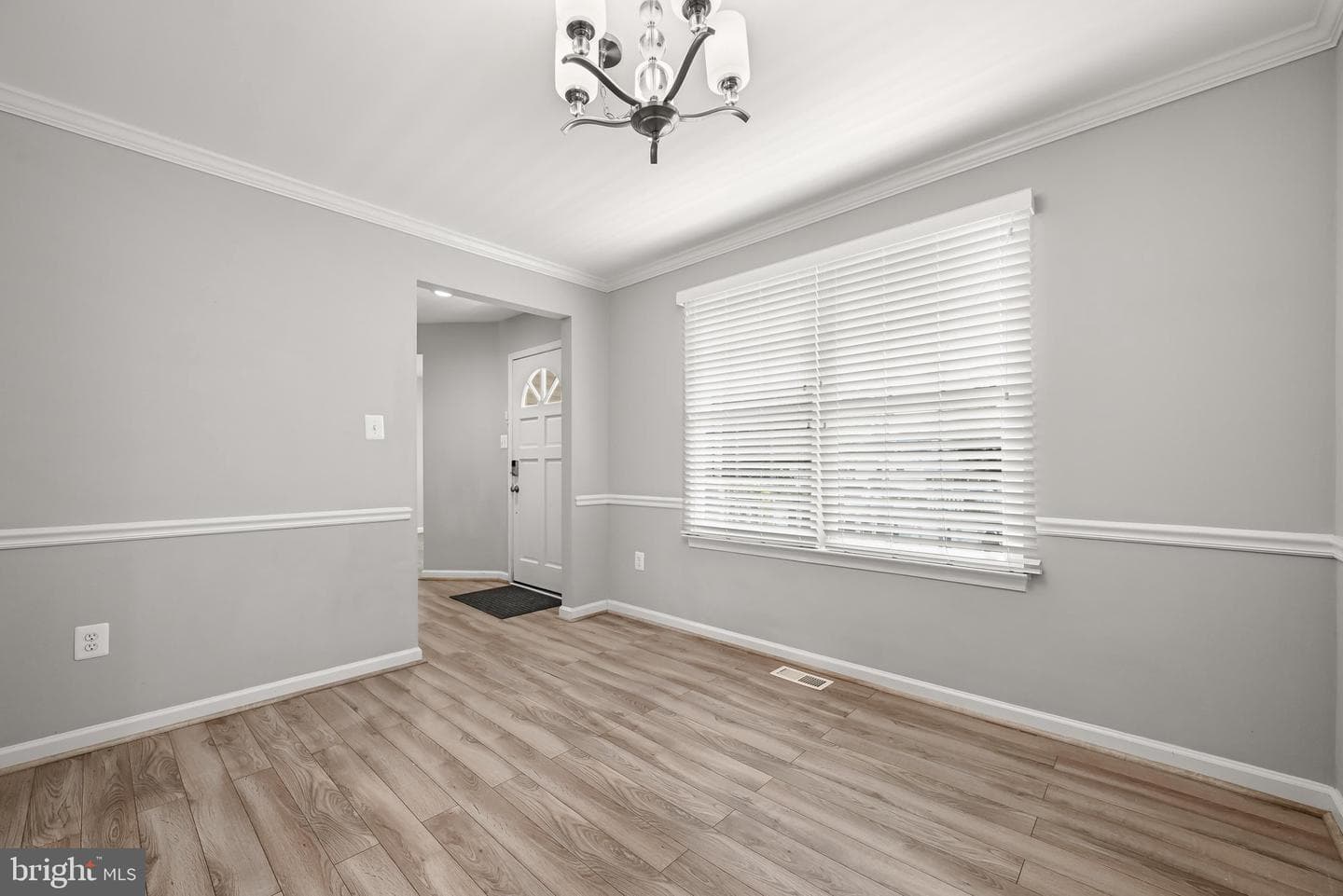 102 Bishops Lane photo 6