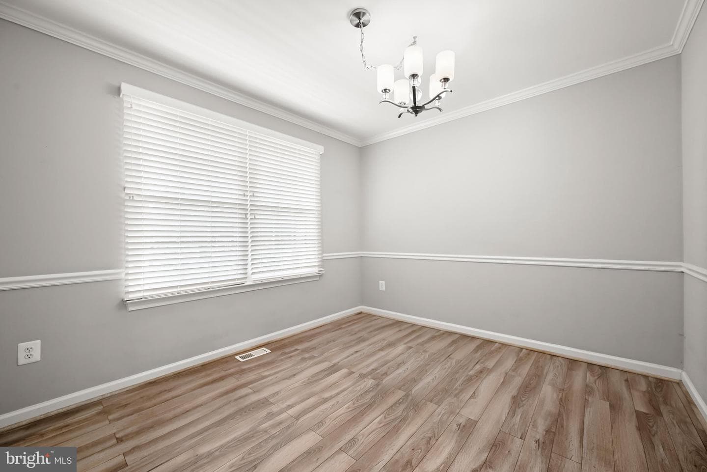 102 Bishops Lane photo 8