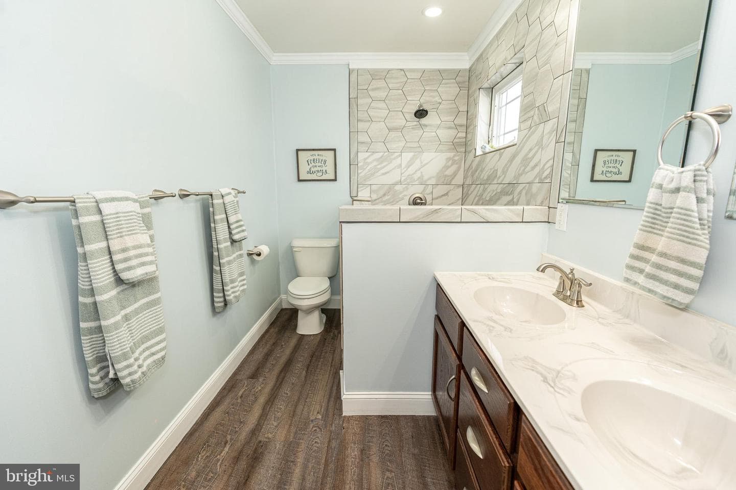 9031 Hinton Avenue photo 20