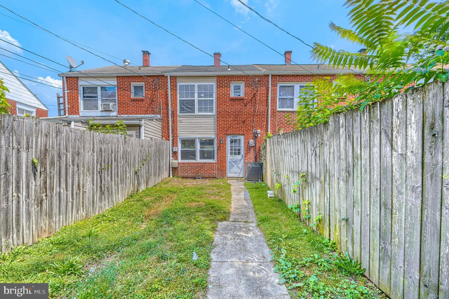 2058 Larkhall Road photo 25