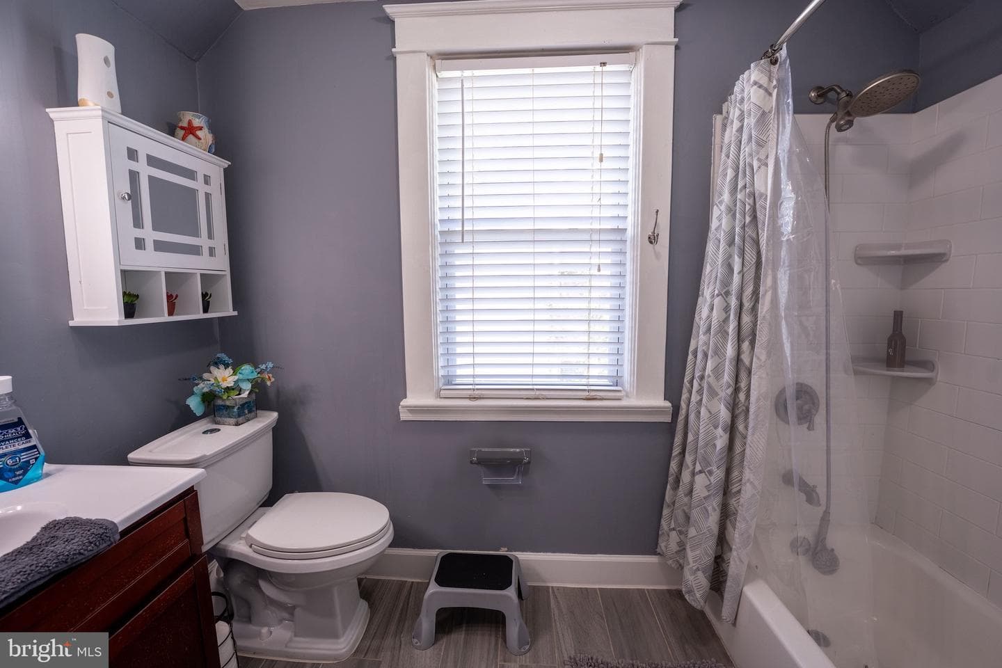 4513 Kenwood Avenue photo 21