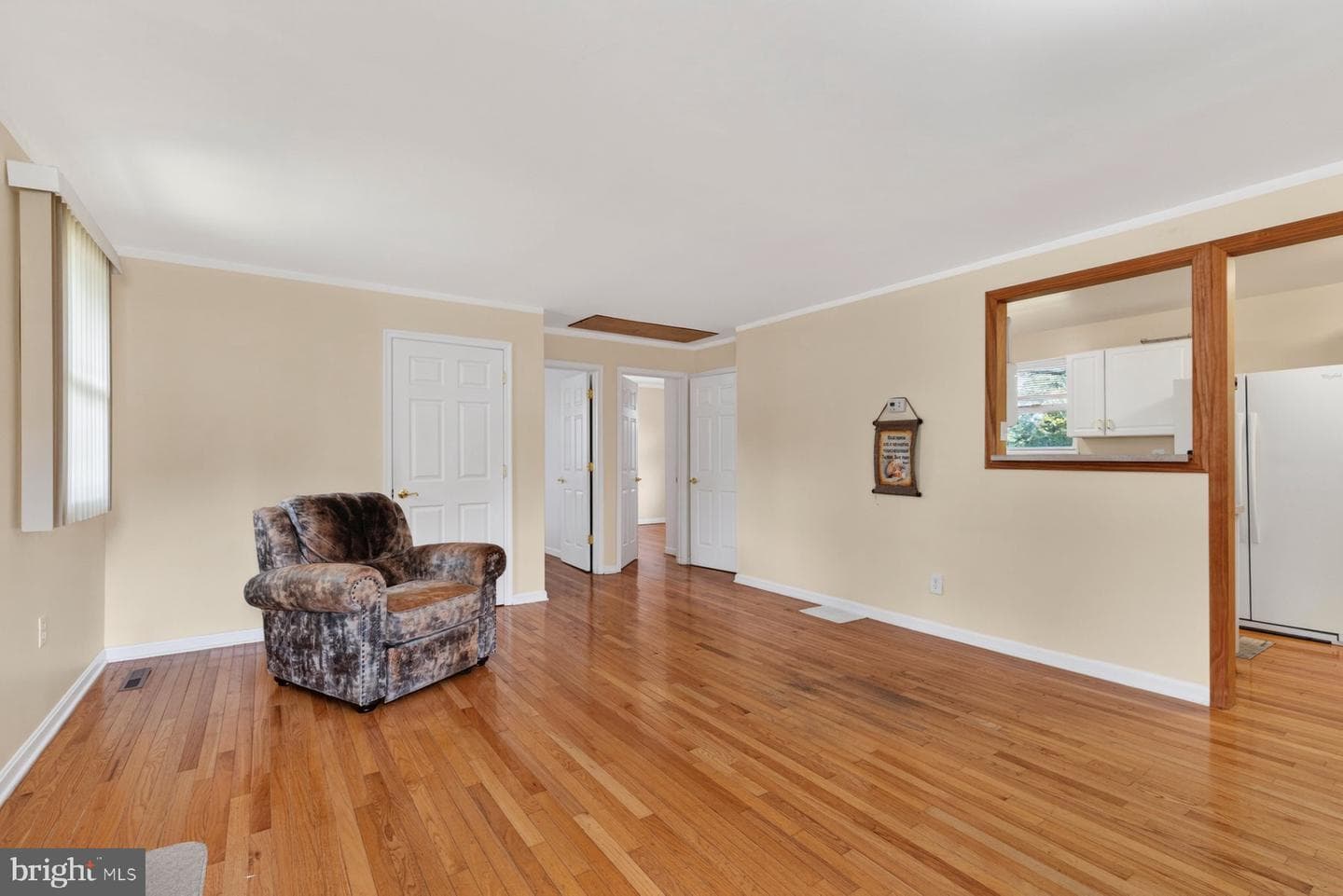 201 Uppergate Court photo 4