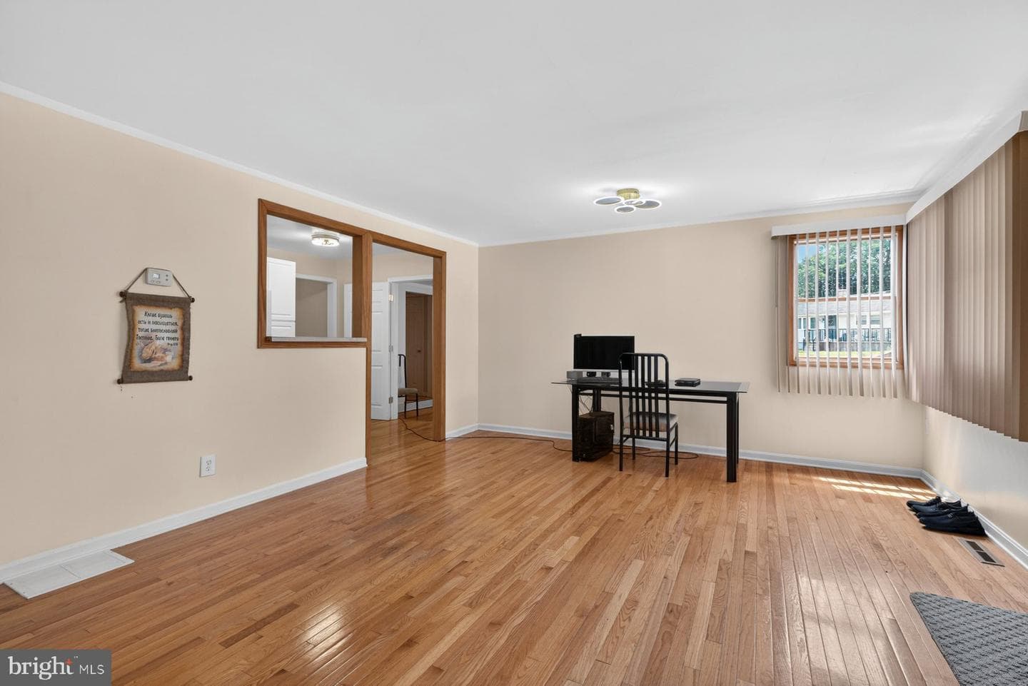 201 Uppergate Court photo 5