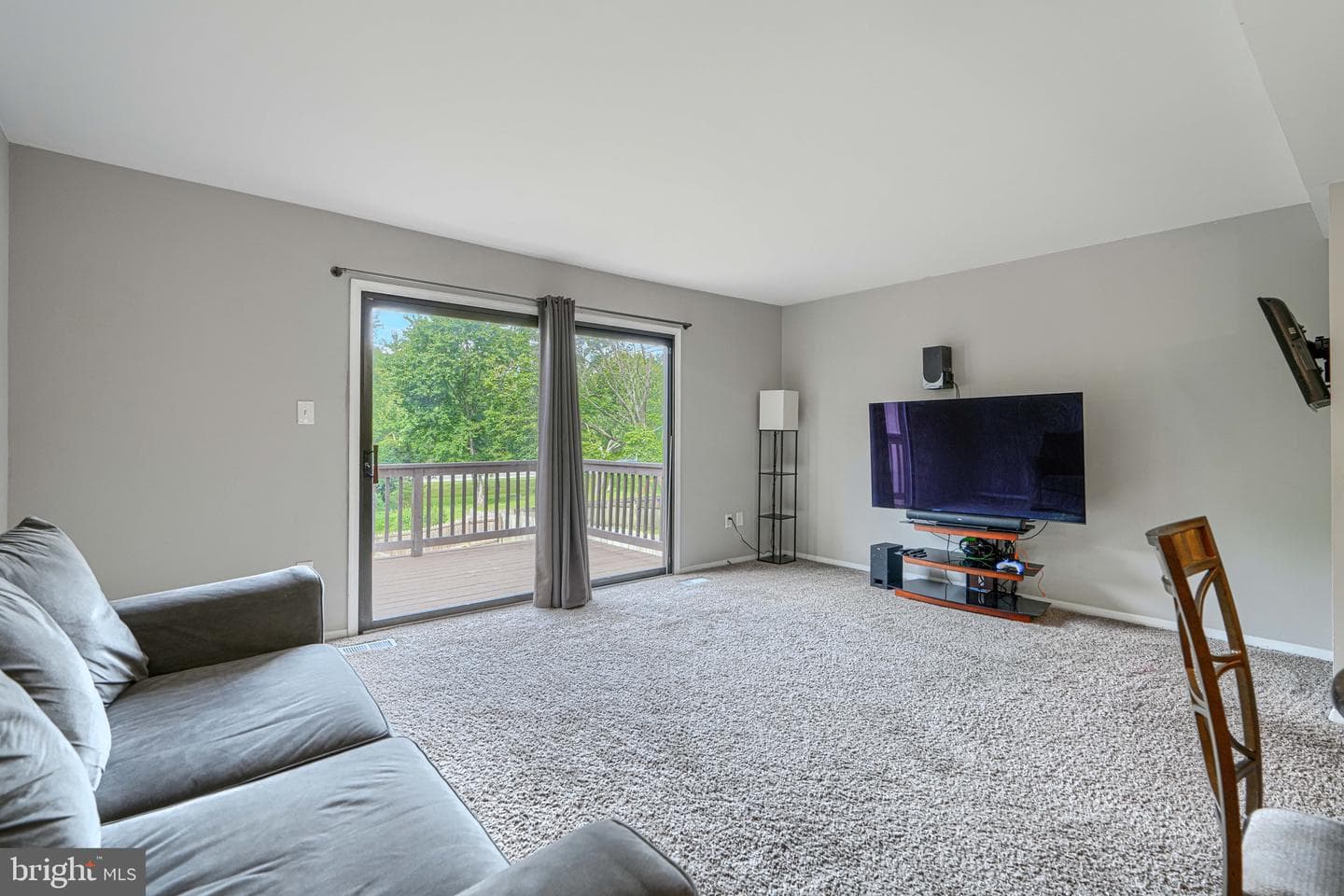 127 Bourbon Court photo 8