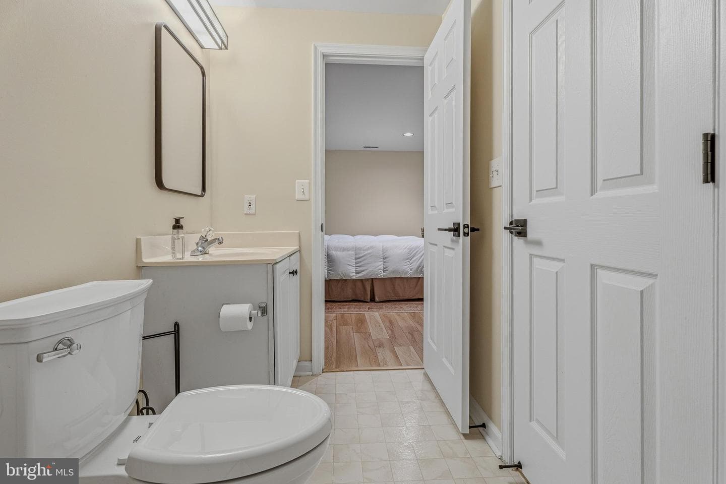 37 Farnham Way photo 43
