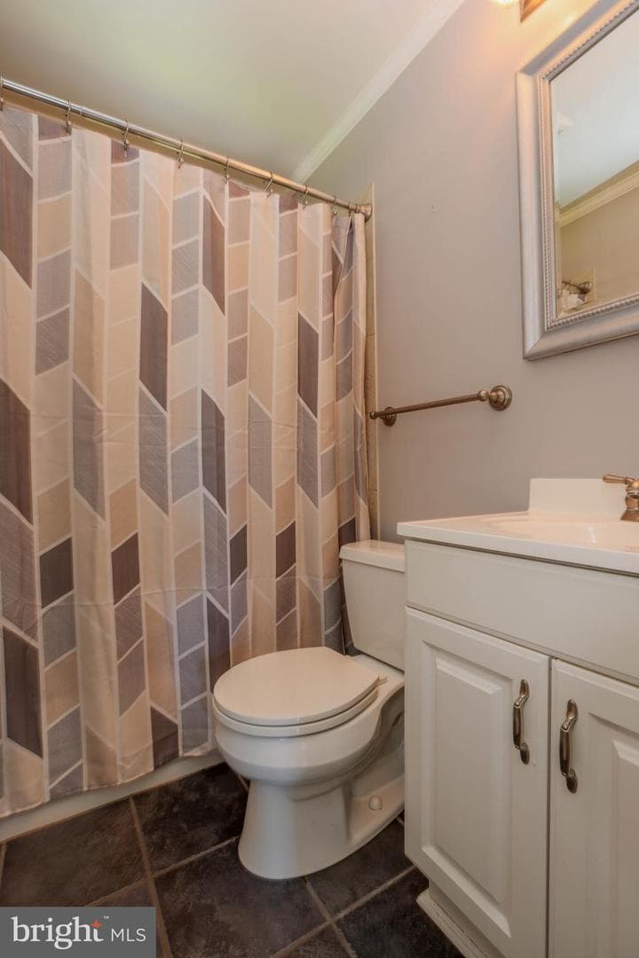 2504 Ambler Court photo 11