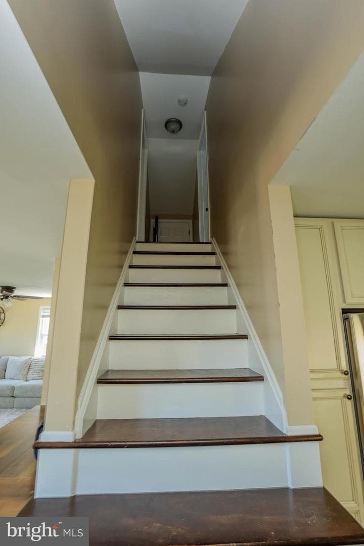 2504 Ambler Court photo 12
