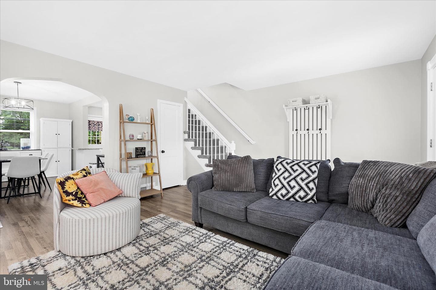 1012 Elm Road photo 4