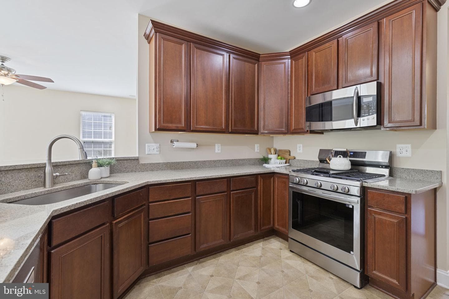 9017 Sunni Perch Court photo 12
