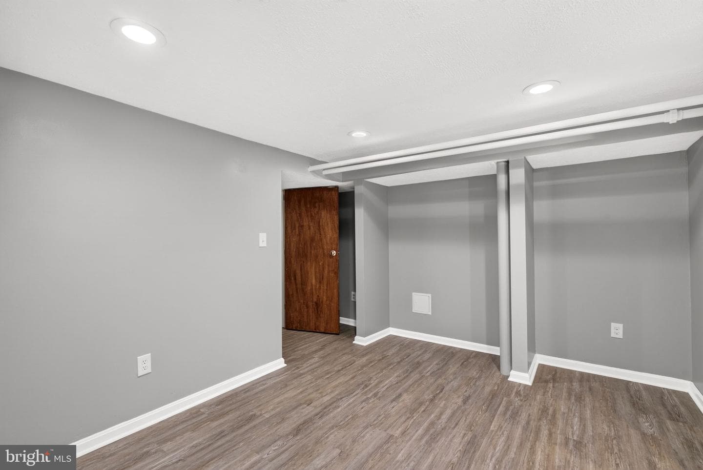 104 W Elm Avenue photo 34