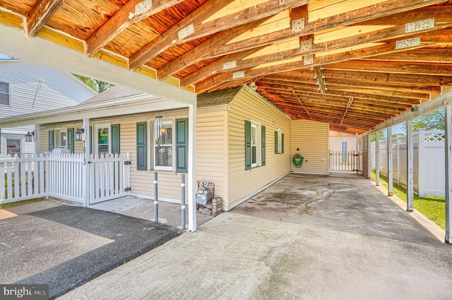 7813 Fairgreen Road photo 3