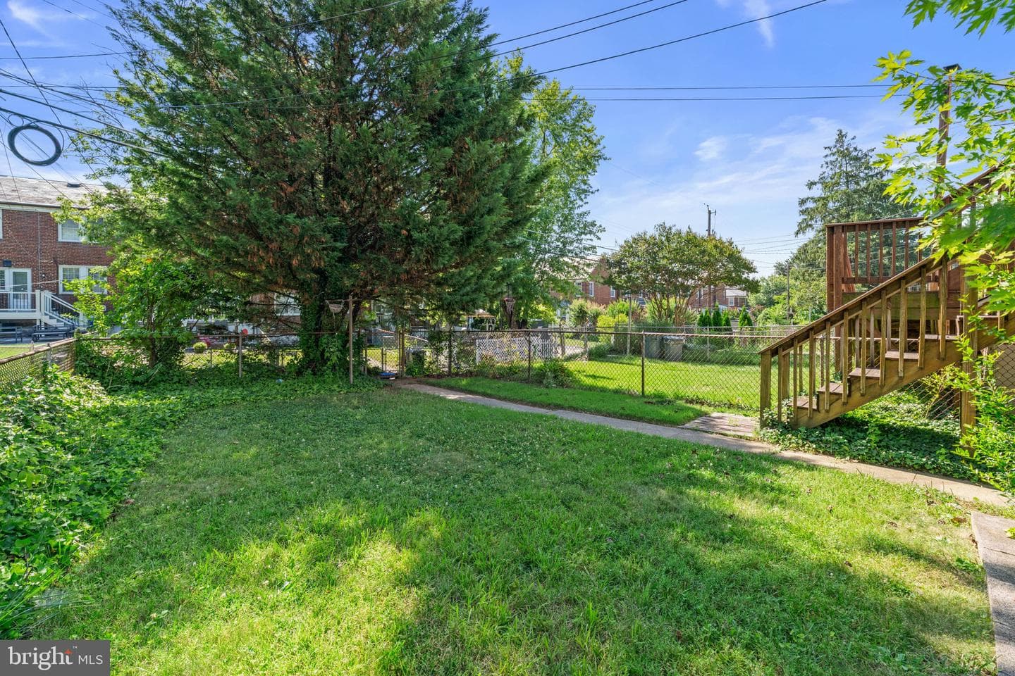355 Whitfield Road photo 38