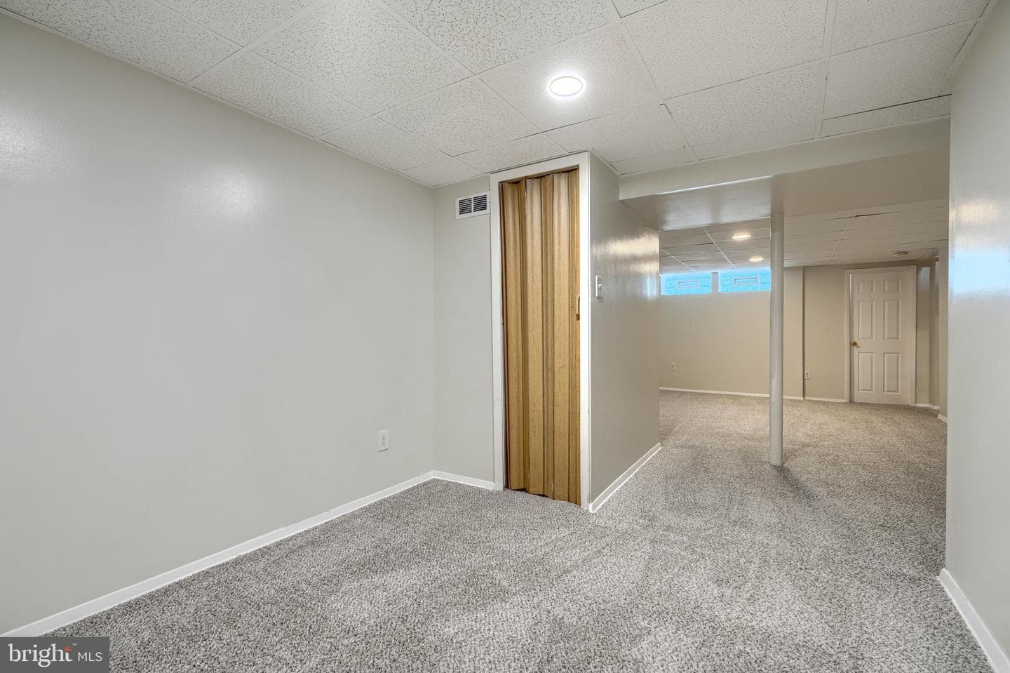 6190 Radecke Avenue photo 34