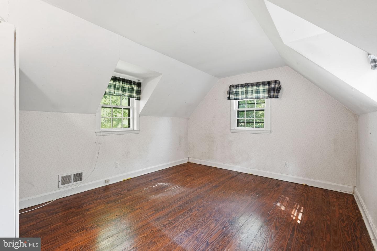 1610 Cottage Lane photo 20