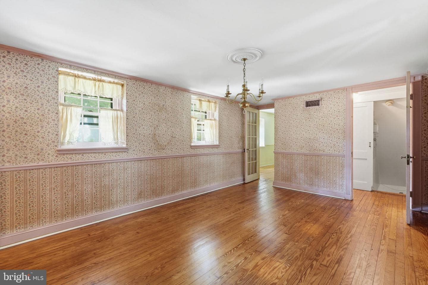1610 Cottage Lane photo 7