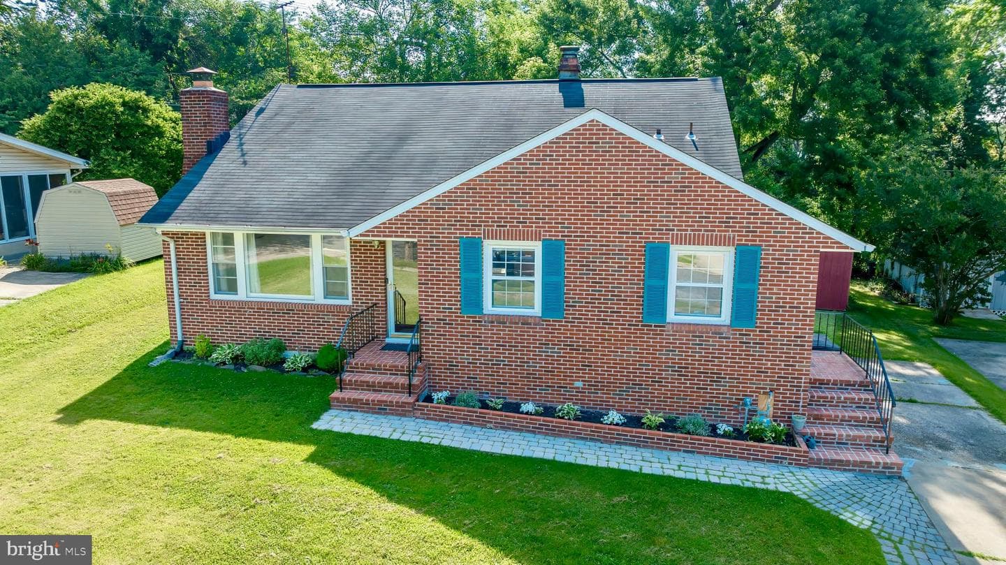 9005 Tammy Road, Baltimore