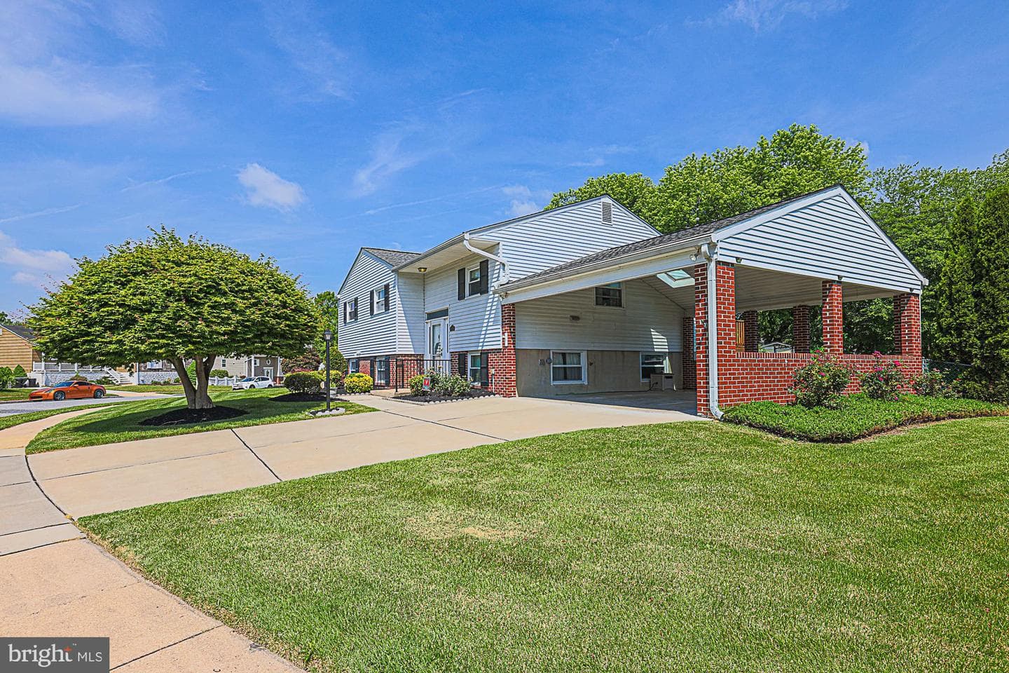 9106 Sandra Park Road photo 2