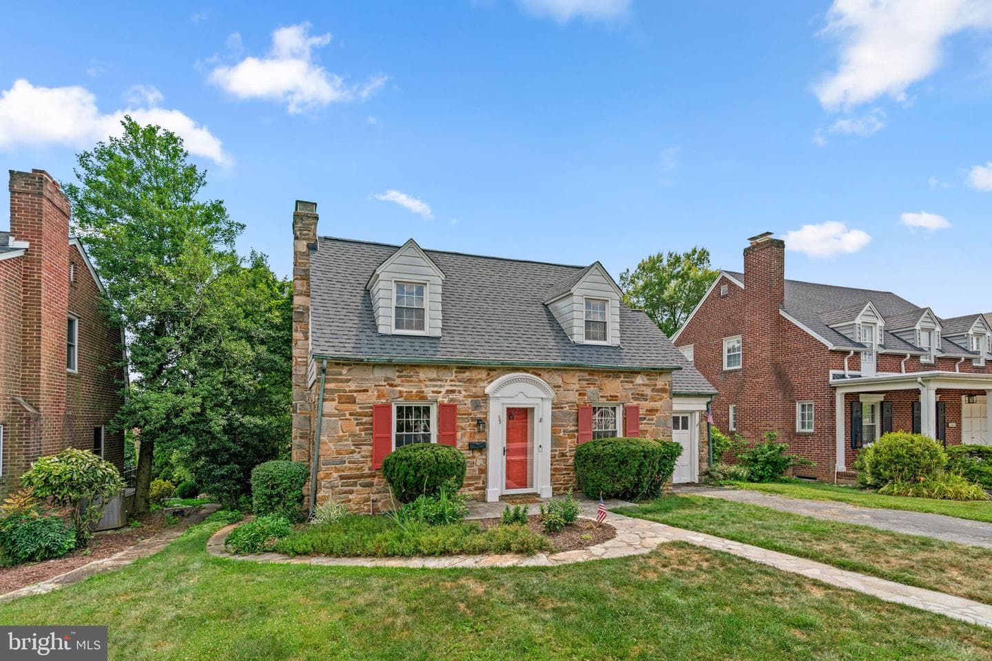 35 Tanglewood Road photo 1