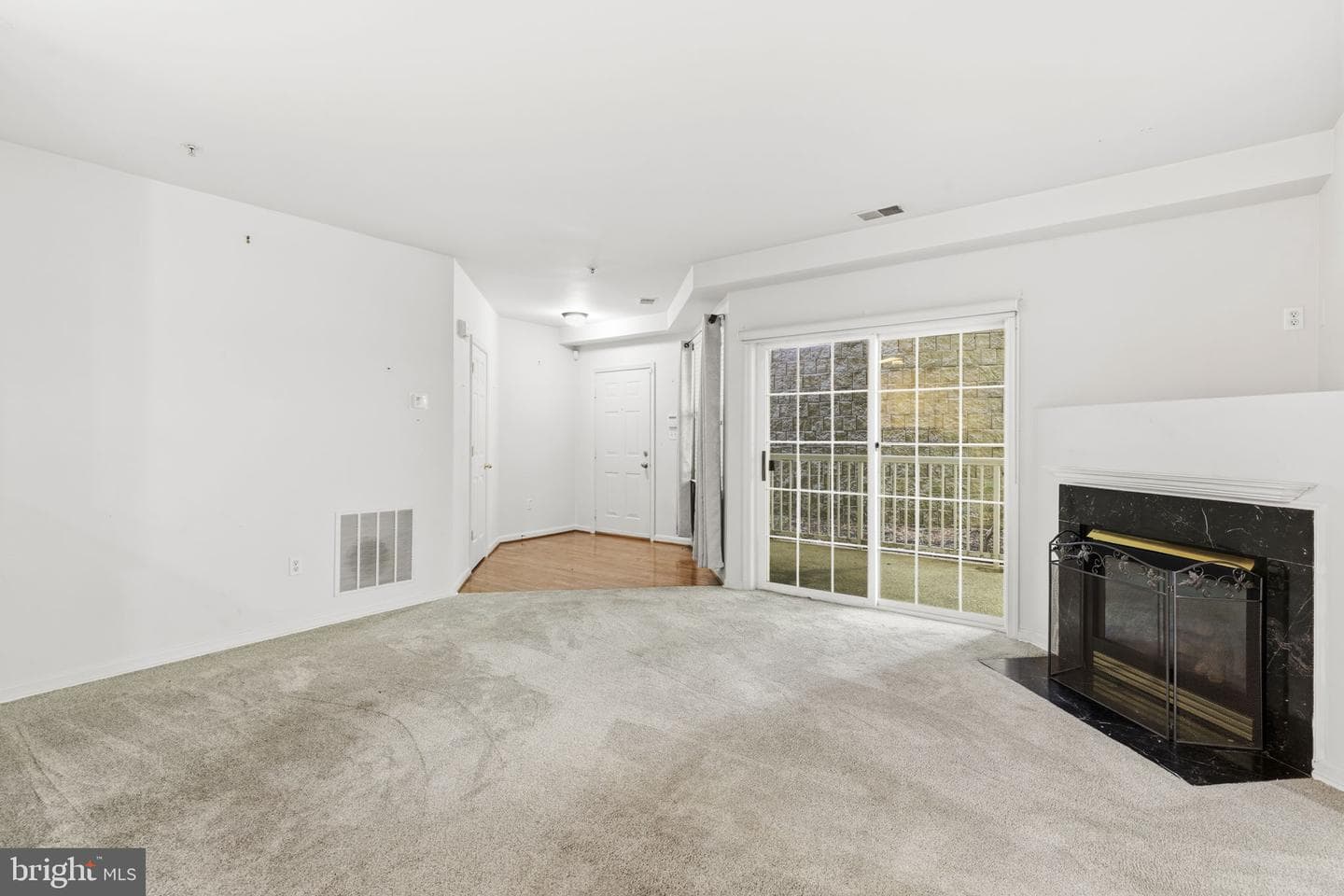 9695 Devedente Drive #100 photo 5