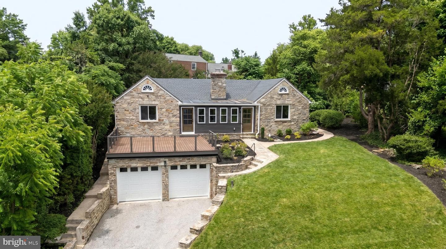 908 Stevenson photo 31