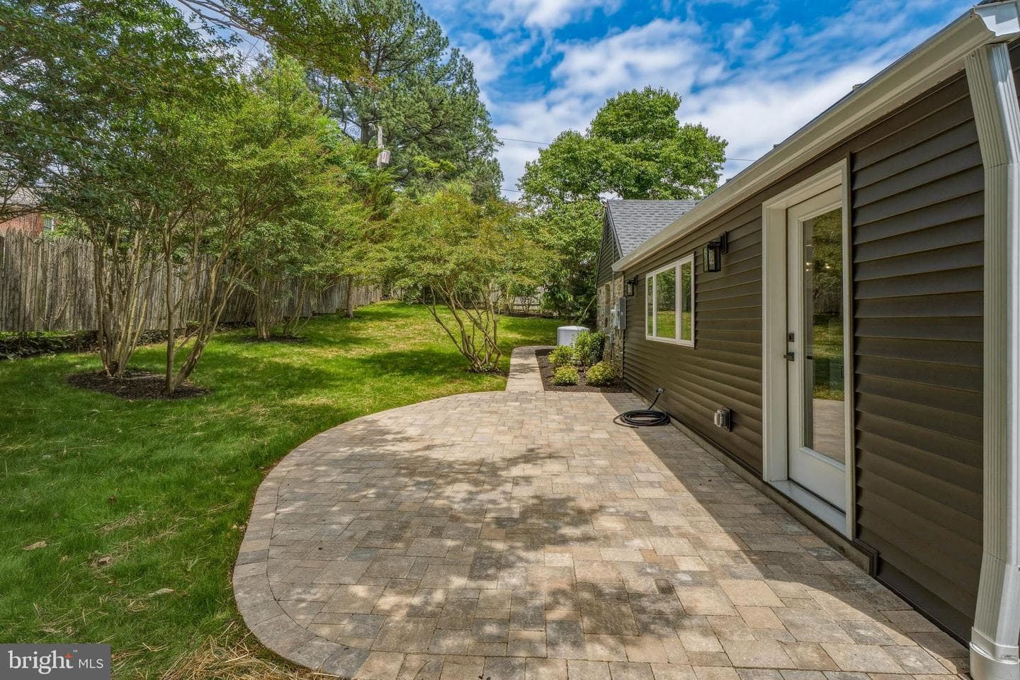 908 Stevenson photo 34